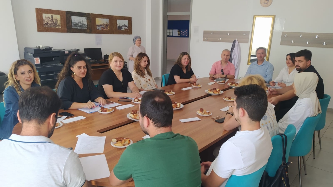 SENE BAŞI OKUL/KURUM MÜDÜRLERİ TOPLANTISI YAPILDI